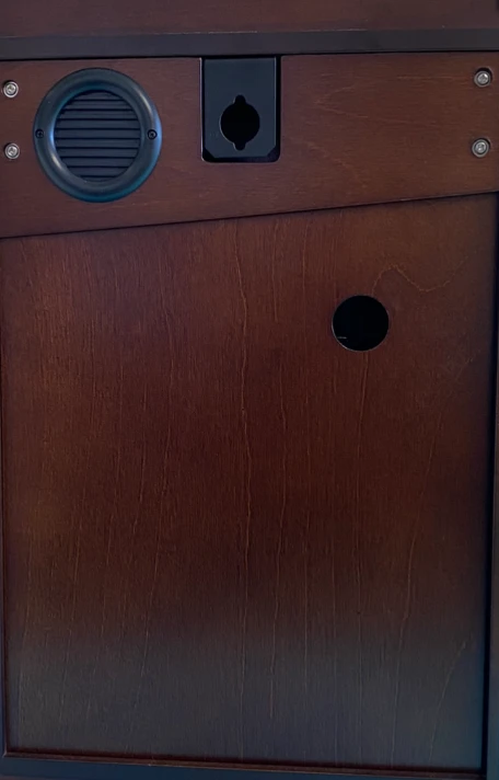 Rhythm Pendule à Poser En Bois à Sonnerie Volume Réglable 3 Rhythm Pendule à Poser En Bois à Sonnerie Volume Réglable – Image 3